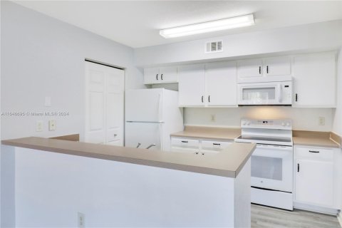 Condominio en venta en Port St. Lucie, Florida, 1 dormitorio, 80.64 m2 № 1329663 - foto 21