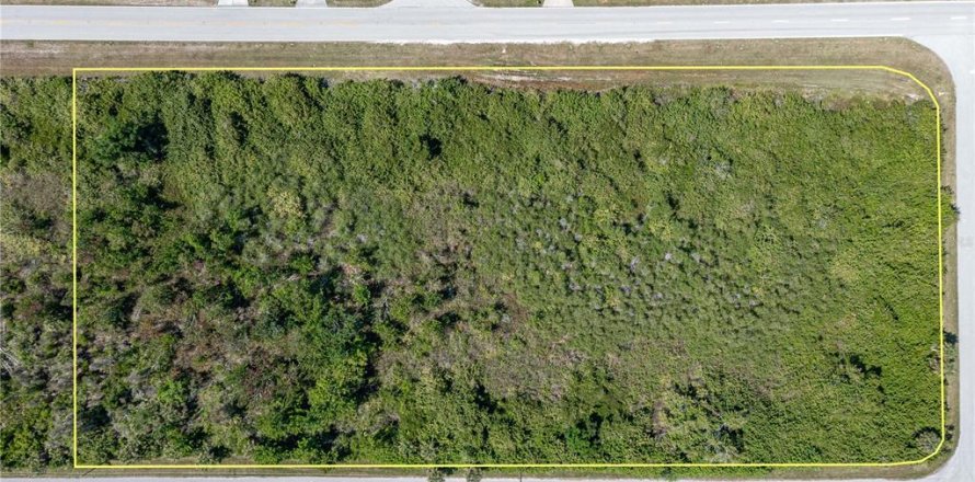 Land in Englewood, Florida № 1133363