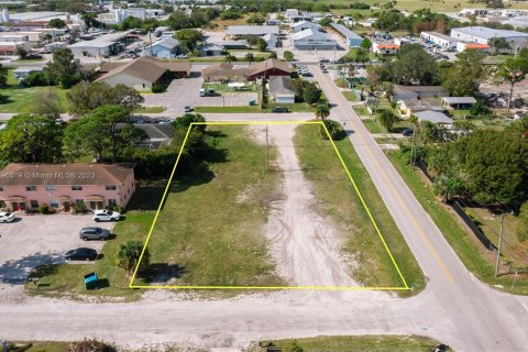 Commercial property in St. Lucie, Florida № 889668 - photo 5