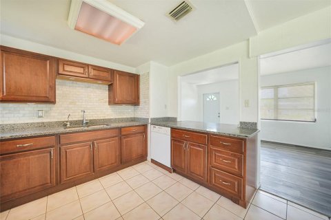 Villa ou maison à vendre à Punta Gorda, Floride: 3 chambres, 102.47 m2 № 1337324 - photo 11