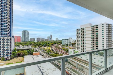 Condo in Miami, Florida, 2 bedrooms  № 1237404 - photo 15