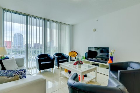 Condominio en venta en Miami, Florida, 2 dormitorios, 94.11 m2 № 1237404 - foto 10