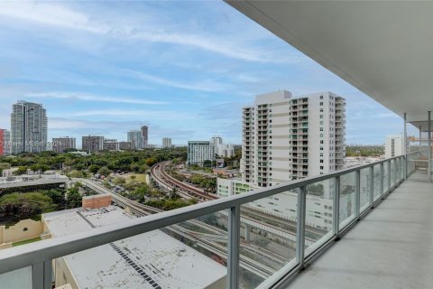 Condo in Miami, Florida, 2 bedrooms  № 1237404 - photo 26