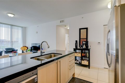 Copropriété à vendre à Miami, Floride: 2 chambres, 94.11 m2 № 1237404 - photo 8