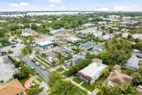 Propiedad comercial en venta en West Palm Beach, Florida, 146.79 m2 № 1080481 - foto 3