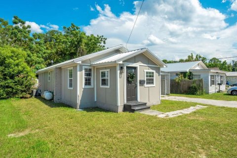 Villa ou maison à vendre à Tavares, Floride: 3 chambres, 88.81 m2 № 1339963 - photo 1