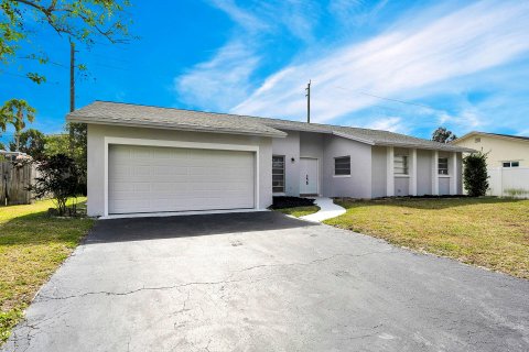House in Cooper City, Florida 3 bedrooms, 181.25 sq.m. № 1129130 - photo 20