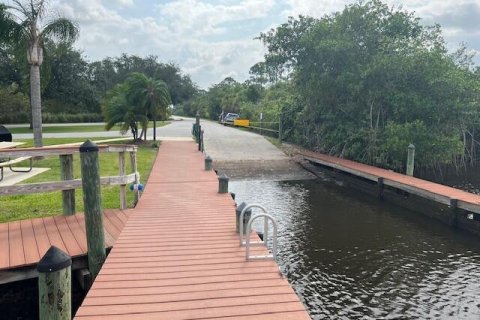 Condo in Stuart, Florida, 1 bedroom  № 1179629 - photo 4