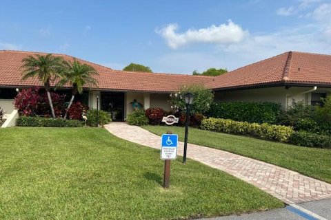 Condo in Stuart, Florida, 1 bedroom  № 1179629 - photo 16