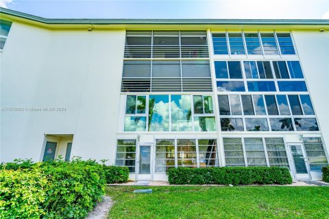 Copropriété à vendre à Coconut Creek, Floride: 2 chambres, 107.4 m2 № 1138501 - photo 20