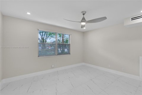 Copropriété à vendre à Coconut Creek, Floride: 2 chambres, 107.4 m2 № 1138501 - photo 15