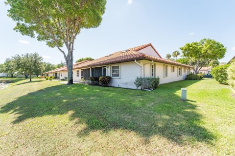 House in Delray Beach, Florida 2 bedrooms, 139.35 sq.m. № 1225781 - photo 4