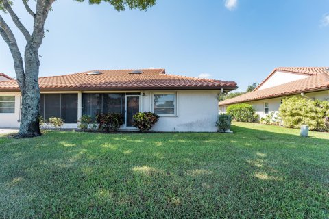 House in Delray Beach, Florida 2 bedrooms, 139.35 sq.m. № 1225781 - photo 2