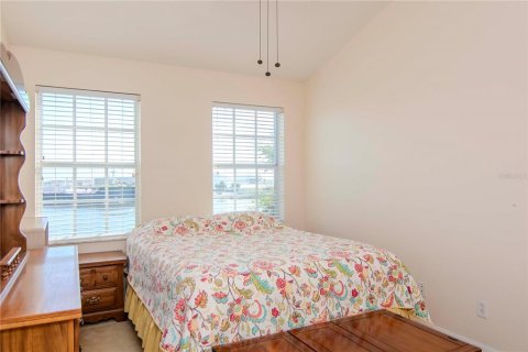 Townhouse in Tampa, Florida 3 bedrooms, 194.17 sq.m. № 1089220 - photo 22
