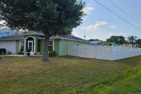 Casa en venta en Kissimmee, Florida, 3 dormitorios, 145.21 m2 № 1249605 - foto 4