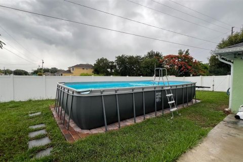 Casa en venta en Kissimmee, Florida, 3 dormitorios, 145.21 m2 № 1249605 - foto 15