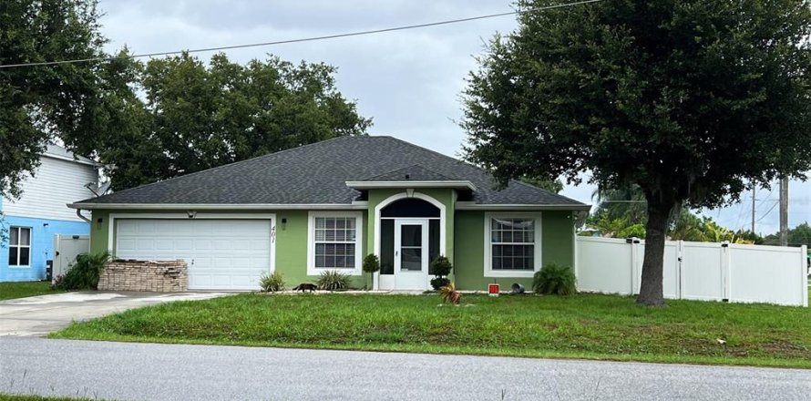 Casa en Kissimmee, Florida 3 dormitorios, 145.21 m2 № 1249605