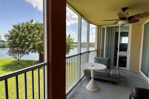 Copropriété à vendre à Miami, Floride: 2 chambres, 151.71 m2 № 1160964 - photo 6