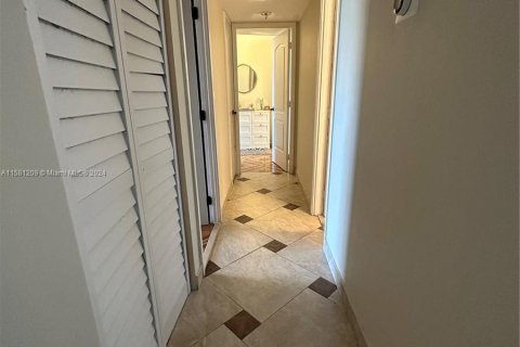 Copropriété à vendre à Miami, Floride: 2 chambres, 151.71 m2 № 1160964 - photo 7