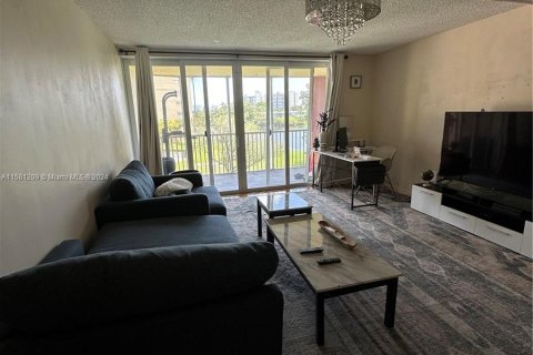 Copropriété à vendre à Miami, Floride: 2 chambres, 151.71 m2 № 1160964 - photo 5