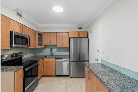 Condo in Miami Beach, Florida, 2 bedrooms  № 1281761 - photo 12