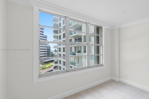 Copropriété à vendre à Miami Beach, Floride: 2 chambres, 96.62 m2 № 1281761 - photo 20