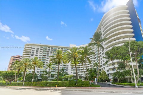 Copropriété à vendre à Miami Beach, Floride: 2 chambres, 96.62 m2 № 1281761 - photo 30