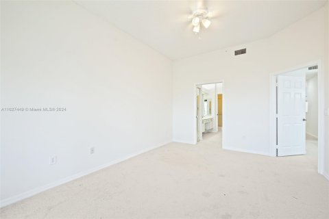 Condo in Tamarac, Florida, 2 bedrooms  № 1281813 - photo 19