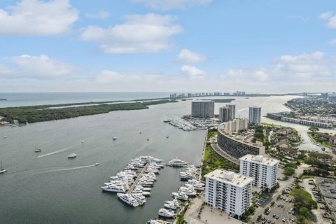 Condominio en venta en North Palm Beach, Florida, 2 dormitorios, 95.5 m2 № 1222475 - foto 17