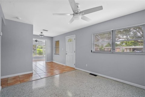 Casa en venta en Longwood, Florida, 3 dormitorios, 89.93 m2 № 1383231 - foto 5