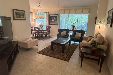 Adosado en venta en Naples, Florida, 3 dormitorios № 1292454 - foto 4