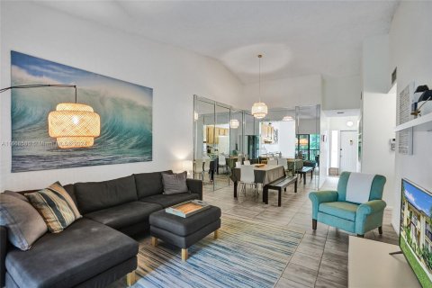 Copropriété à vendre à Deerfield Beach, Floride: 2 chambres, 106.84 m2 № 1384568 - photo 5