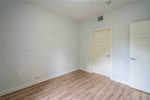 Appartement à louer à Coral Gables, Floride: 2 chambres, 147.16 m2 № 1356944 - photo 20