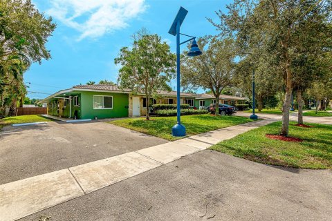 Immobilier commercial à vendre à Lighthouse Point, Floride: 258.64 m2 № 786046 - photo 28