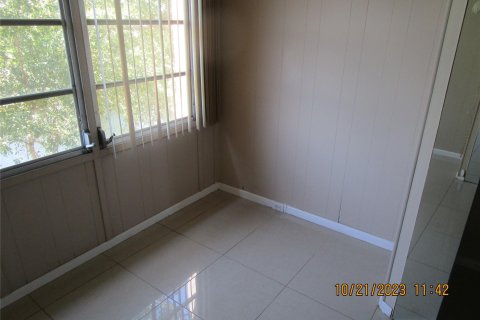 Condominio en venta en Sunrise, Florida, 2 dormitorios, 78.97 m2 № 786047 - foto 17