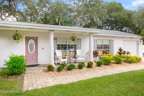 Villa ou maison à vendre à Saint Augustine, Floride: 3 chambres, 152.36 m2 № 801766 - photo 2