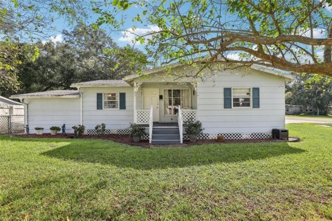 Villa ou maison à vendre à Orlando, Floride: 3 chambres, 114.83 m2 № 1392611 - photo 1