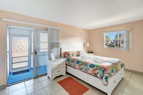 Condominio en venta en Delray Beach, Florida, 1 dormitorio, 67.45 m2 № 991902 - foto 24