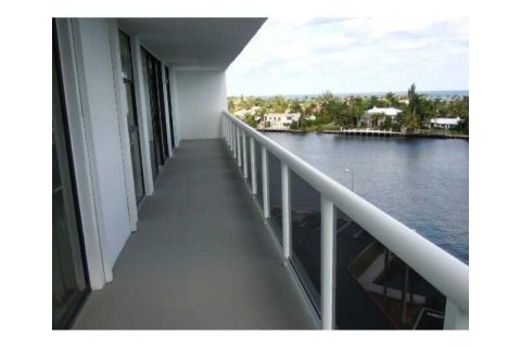 Copropriété à vendre à Aventura, Floride: 3 chambres, 134.71 m2 № 991901 - photo 13