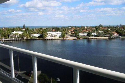 Copropriété à vendre à Aventura, Floride: 3 chambres, 134.71 m2 № 991901 - photo 14