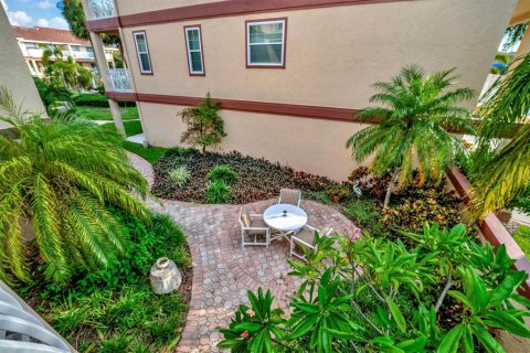 Townhouse in North Redington Beach, Florida 3 bedrooms, 215.81 sq.m. № 1314203 - photo 18