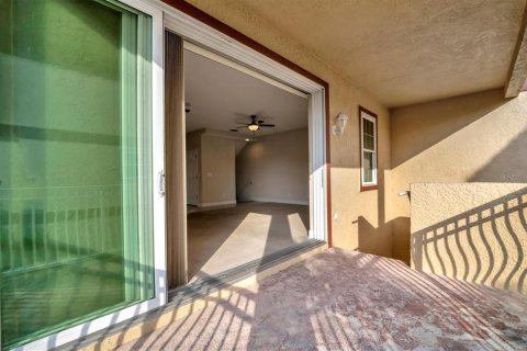 Townhouse in North Redington Beach, Florida 3 bedrooms, 215.81 sq.m. № 1314203 - photo 17