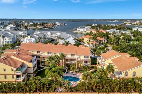 Adosado en venta en North Redington Beach, Florida, 3 dormitorios, 215.81 m2 № 1314203 - foto 27