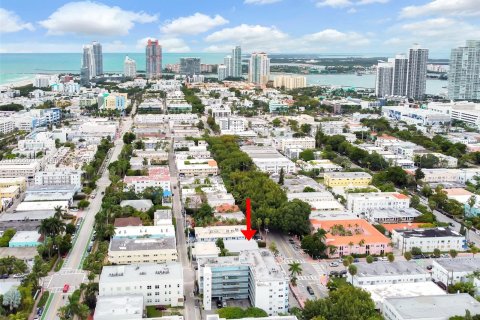 Condo in Miami Beach, Florida, 1 bedroom  № 1384010 - photo 16