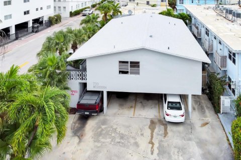 Condo in Miami Beach, Florida, 1 bedroom  № 1384010 - photo 19