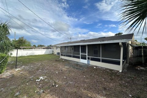 Casa en venta en Orlando, Florida, 4 dormitorios, 156.63 m2 № 1383381 - foto 17