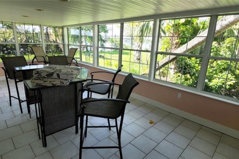 Villa ou maison à vendre à Punta Gorda, Floride: 2 chambres, 157.19 m2 № 750940 - photo 21