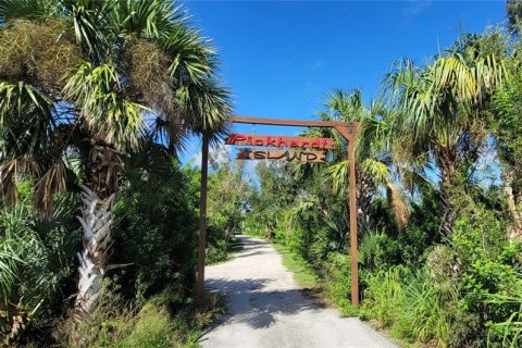 Villa ou maison à vendre à Punta Gorda, Floride: 2 chambres, 157.19 m2 № 750940 - photo 10