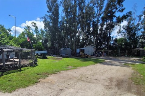 Villa ou maison à vendre à Punta Gorda, Floride: 2 chambres, 157.19 m2 № 750940 - photo 4