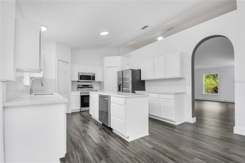 Villa ou maison à vendre à Kissimmee, Floride: 4 chambres, 193.98 m2 № 1370074 - photo 6